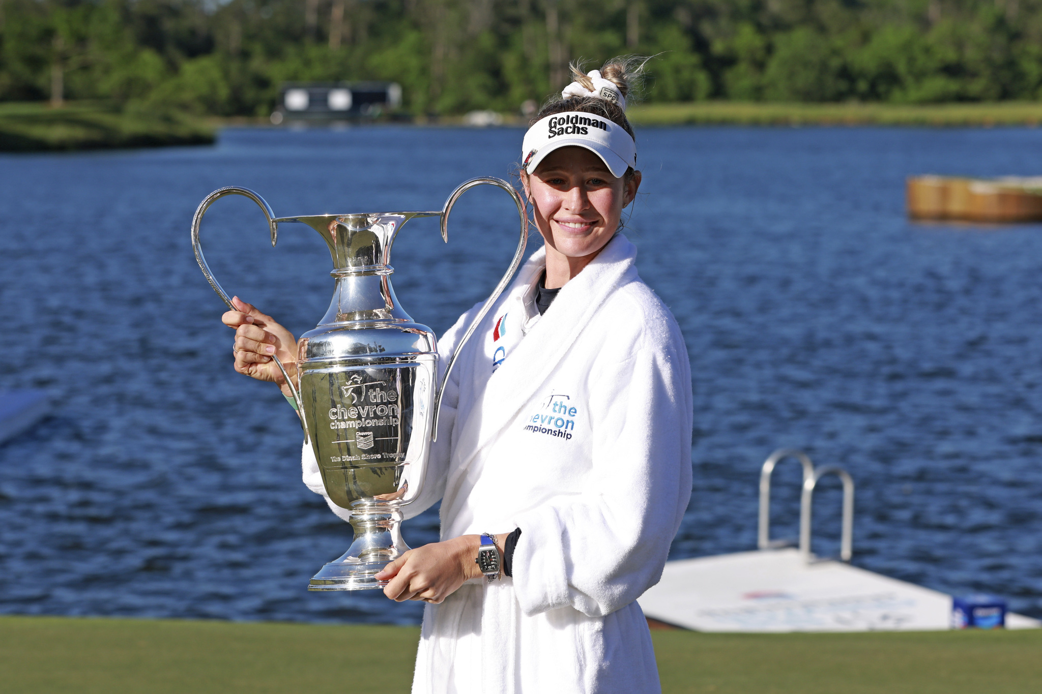 Nelly Korda hoists the 2024 Chevron Championship major trophy after her history fifth LPGA Tour win in a row.