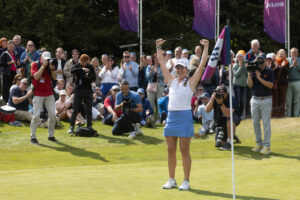 Mimi Rhodes of England celebrates her win at the 2025 Dutch Ladies Open.