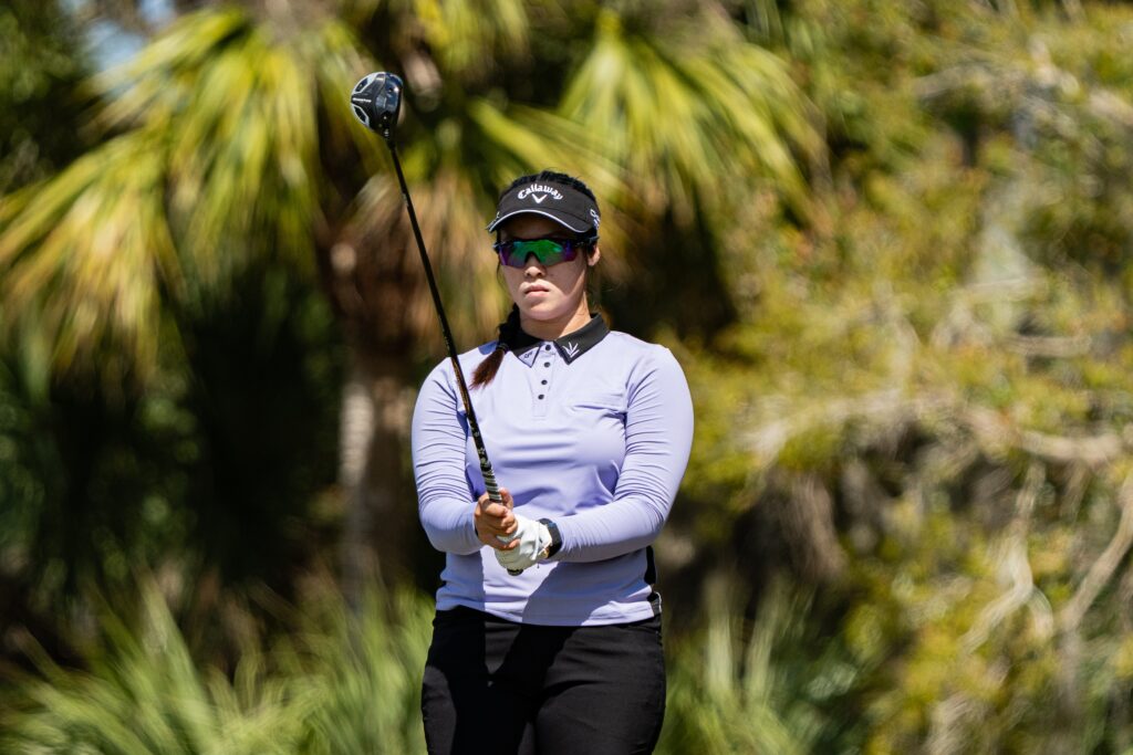 Yue Zhang is the co-medalist from the Monday qualifier. 