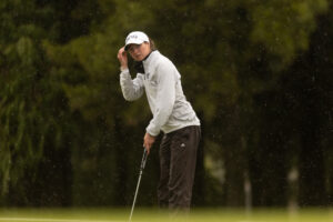 England's Esme Hamilton lines up a putt on the 18th green during the final round of the 2026 Investec South Africa Women's Open.