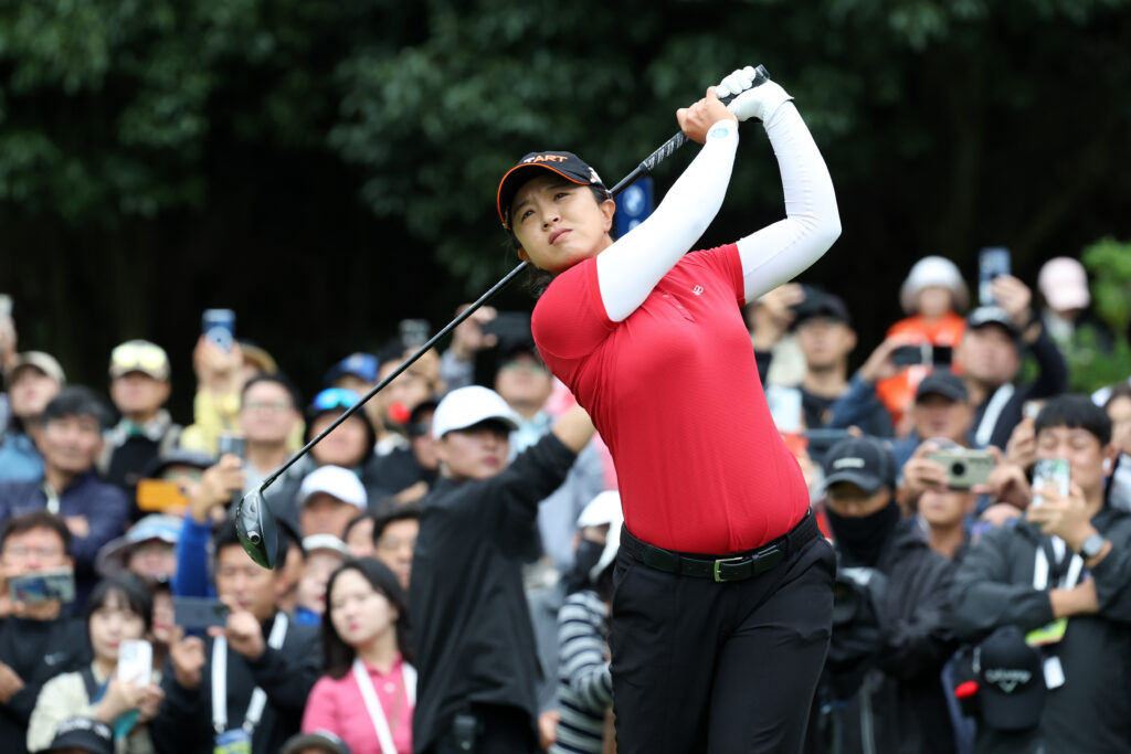 Sei Young Kim of South Korea hits her tee shot on the 2nd hole during the third round of the 2025 BMW Ladies Championship.